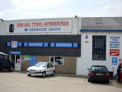 verwood mot centre